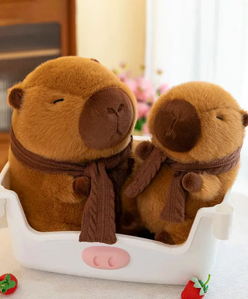 Capivara De Pelúcia Com Cachecol
