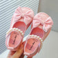 Sapato Infantil Feminino Branco com Pérolas e Laço Elegante